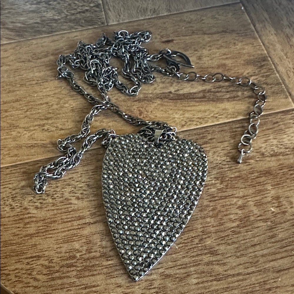 🖤Beautiful Pave Heart Necklace
